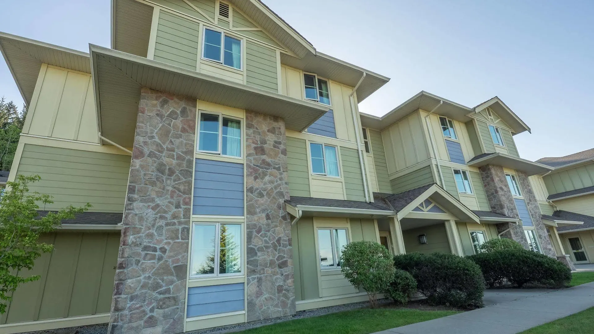 Vancouver Island Residences Nanaimo Canada